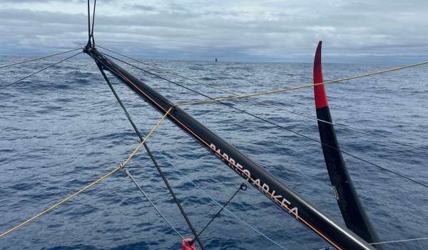 Jour 4 - New York ➡️ Vendée Les Sables : l’étrange début de transat décrypté par Yoann Richomme