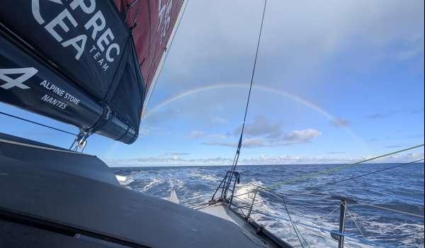 Transat Café L'Or - J+3 : Premières heures agitées et une tempête à surveiller